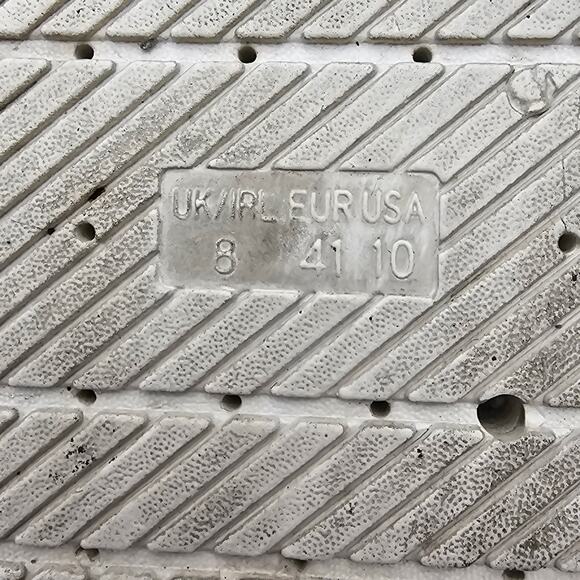 Steve Madden Womans size 10 Canny Puff Platform Slides Sandals in White Slip On - Picture 7 of 7